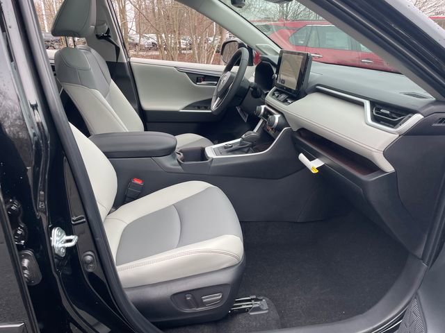 New 2025 Toyota RAV4 Limited image 43