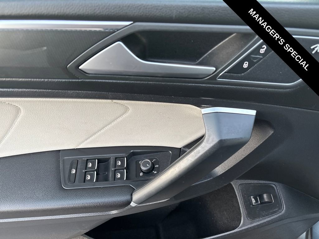 Used 2020 Volkswagen Tiguan SEL Premium R-Line image 14