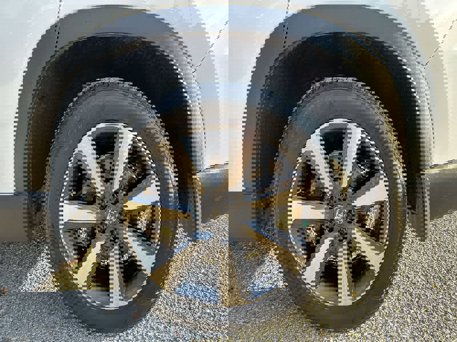 Used 2024 Honda Pilot Touring image 8