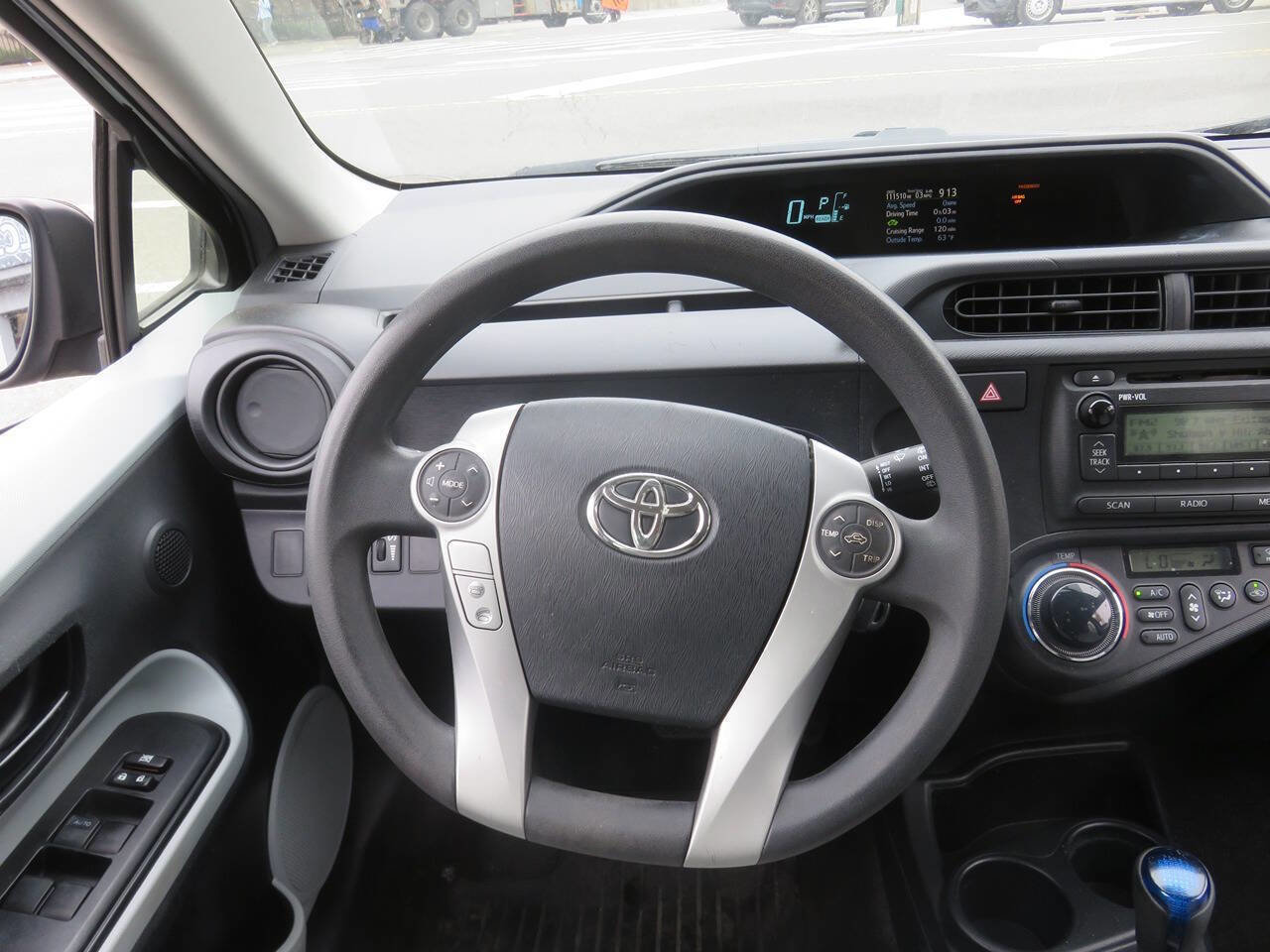 Used 2014 Toyota Prius C One FWD image 14
