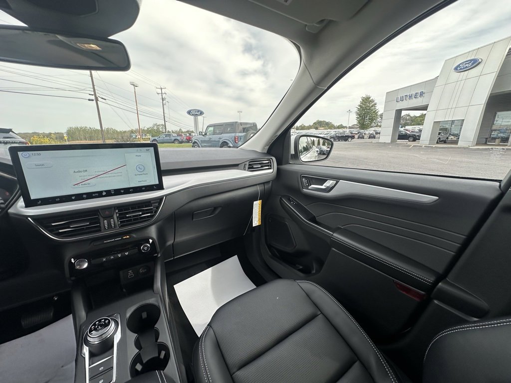 New 2026 Ford Escape Platinum image 16