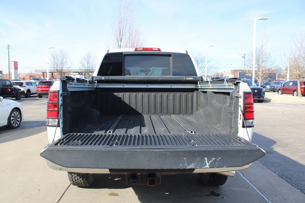 Used 2013 Nissan Titan SL w/ Moonroof Pkg image 11