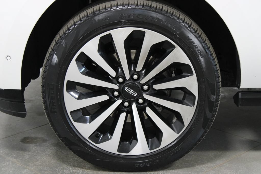 Used 2024 Lincoln Navigator L Reserve AWD/4WD image 21