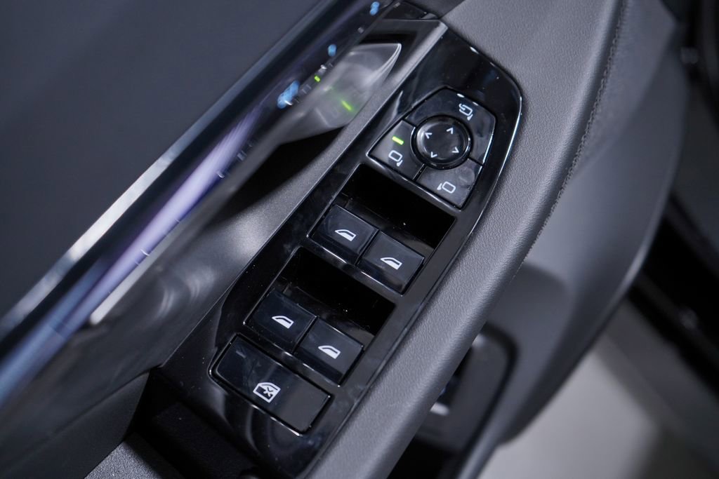 New 2026 BMW i5 eDrive40 w/ M Sport Package image 13