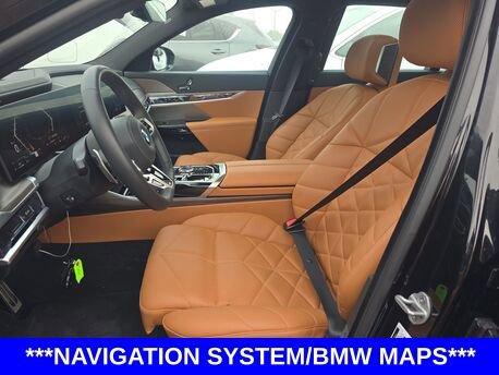 Used 2025 BMW 740i xDrive image 2