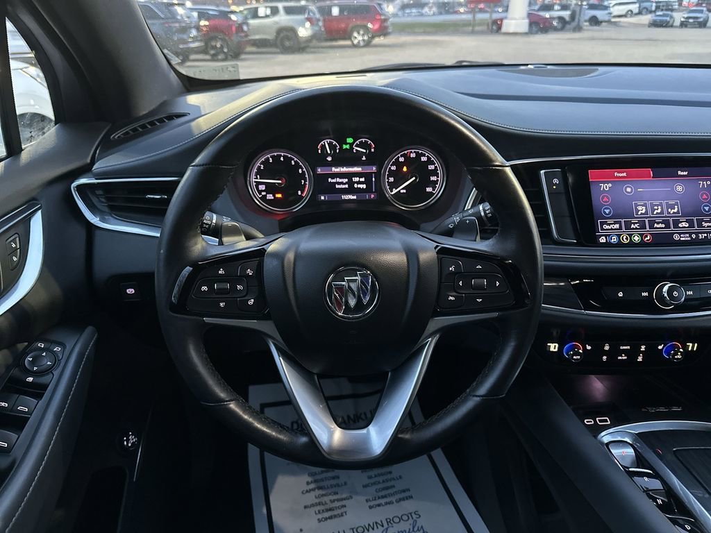 Used 2023 Buick Enclave Essence image 14