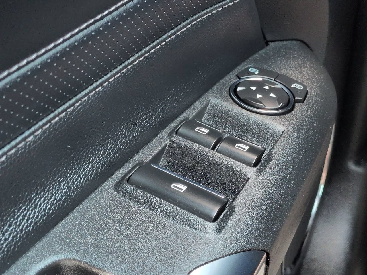 Used 2020 Ford Mustang Premium w/ Equipment Group 201A RWD image 25