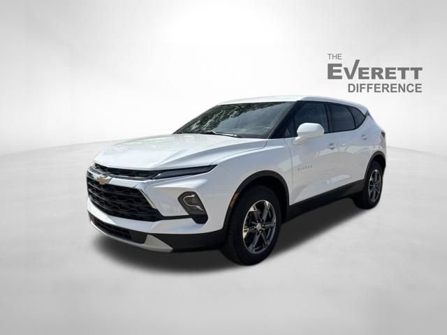 New 2026 Chevrolet Blazer LT FWD image 3