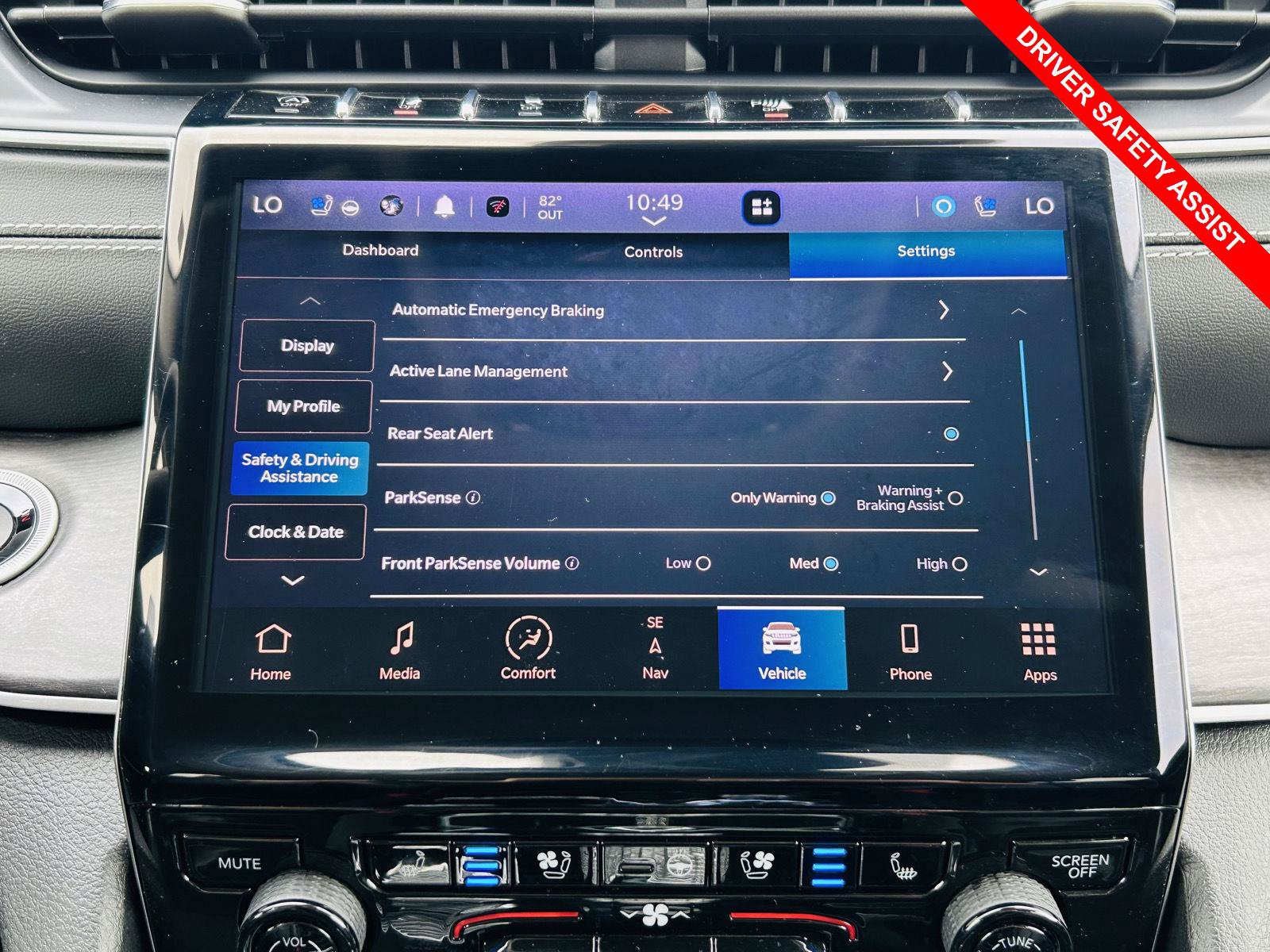 Used 2023 Jeep Grand Cherokee L Limited w/ Luxury Tech Group II AWD/4WD image 9