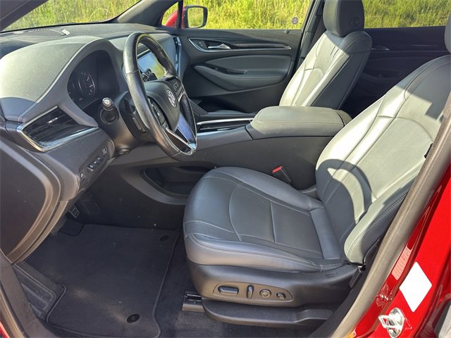 Used 2024 Buick Enclave Premium image 9