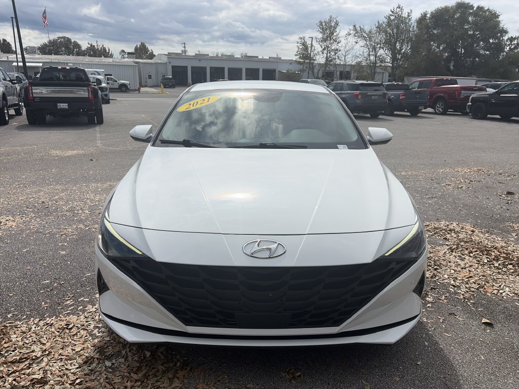 Used 2021 Hyundai Elantra SEL w/ Convenience Package FWD image 10