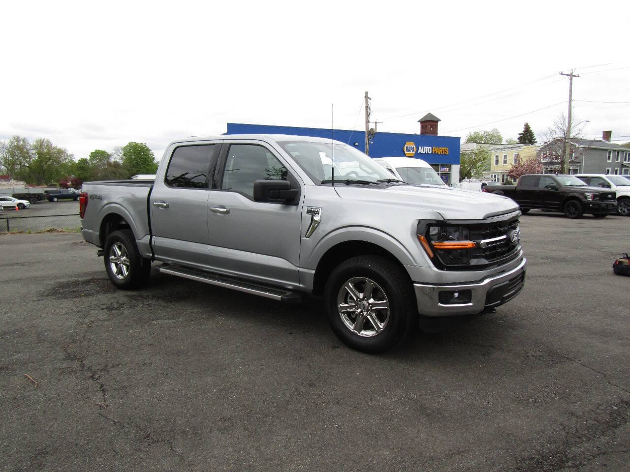 Used 2025 Ford F150 XLT w/ Equipment Group 301A Standard AWD/4WD image 42
