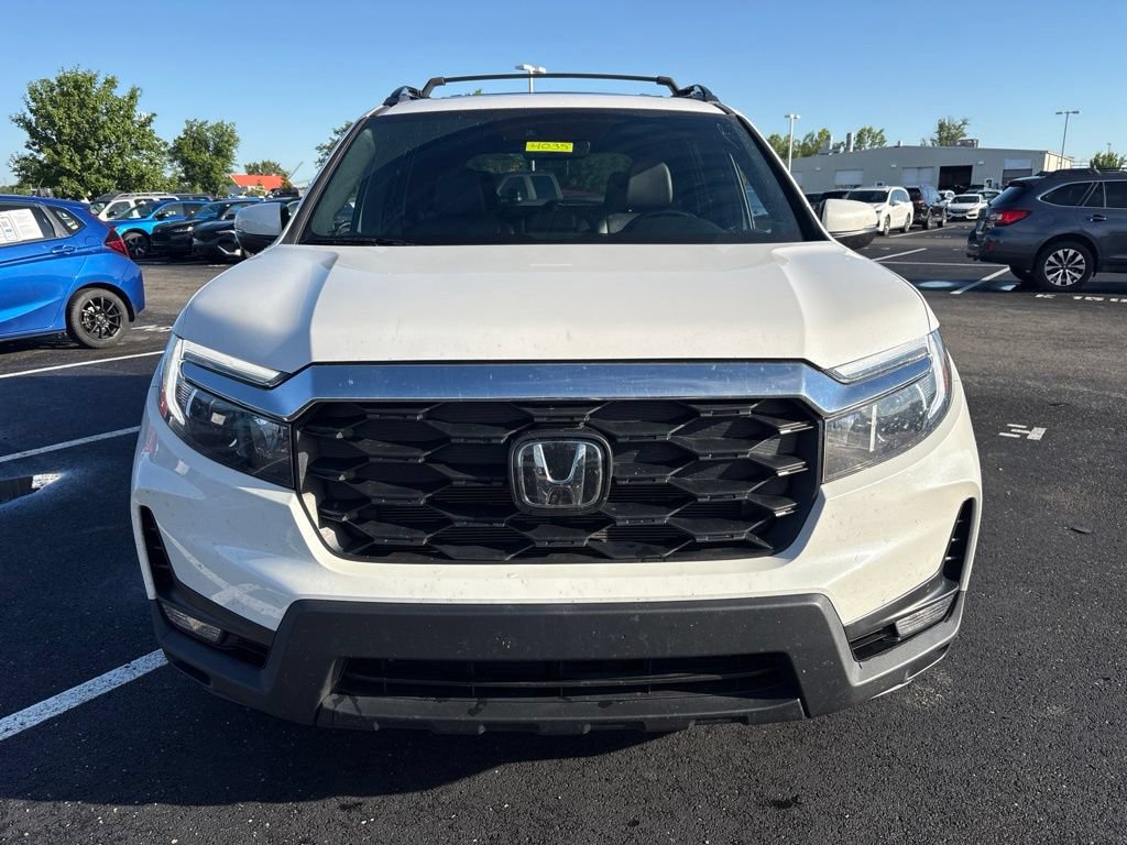 Used 2023 Honda Passport EX-L image 2