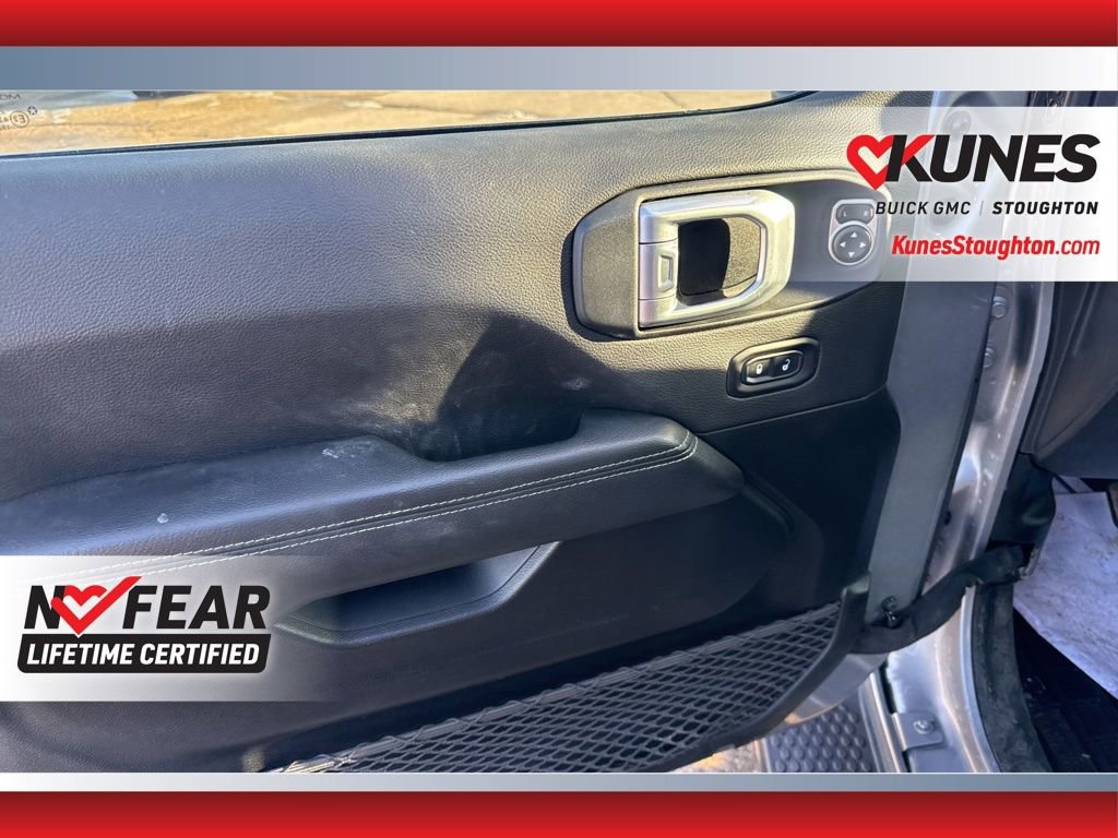 Used 2021 Jeep Wrangler Unlimited Sahara w/ Uconnect 4C Nav & Sound Group image 19