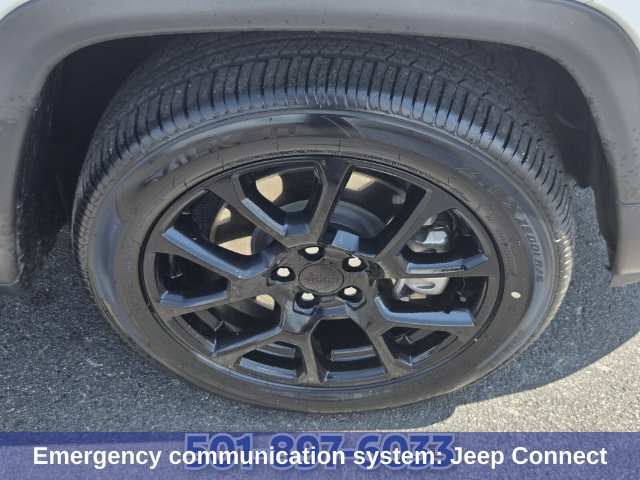 Used 2024 Jeep Compass Latitude w/ Altitude Special Edition AWD/4WD image 23
