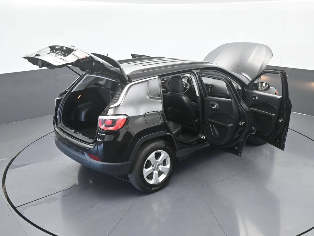 Used 2018 Jeep Compass Latitude w/ Popular Equipment Group AWD/4WD image 70