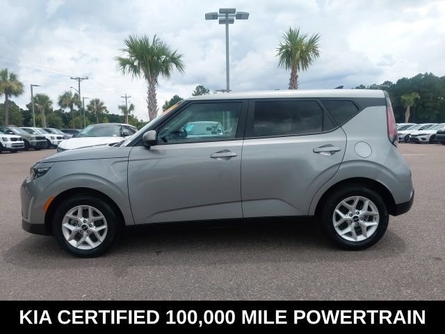 Certified 2025 Kia Soul LX w/ LX Technology Package FWD image 8