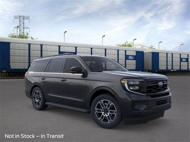 New 2025 Ford Expedition Active image 7