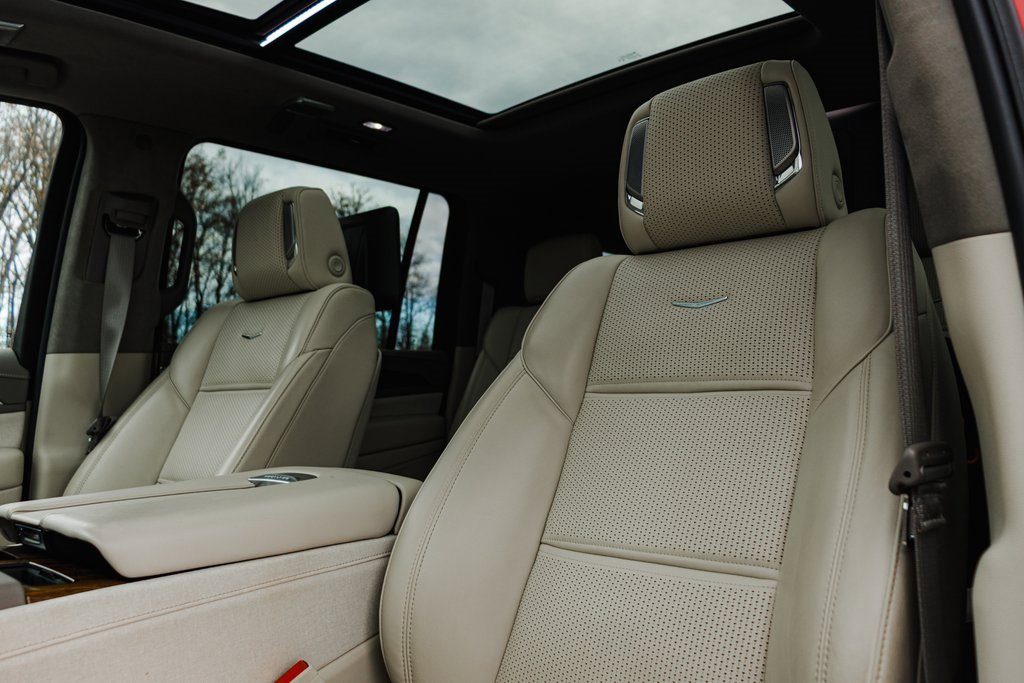 Used 2023 Cadillac Escalade ESV Premium Luxury Platinum w/ LPO, Radiant Package image 9