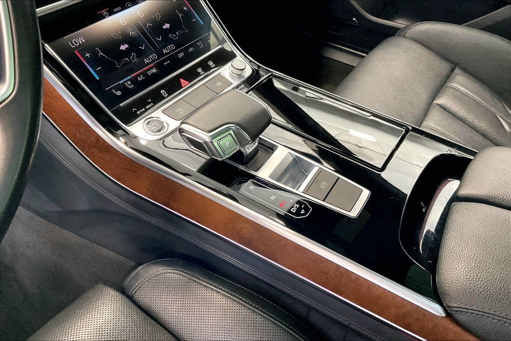 Used 2021 Audi A8 L 3.0T AWD/4WD image 19