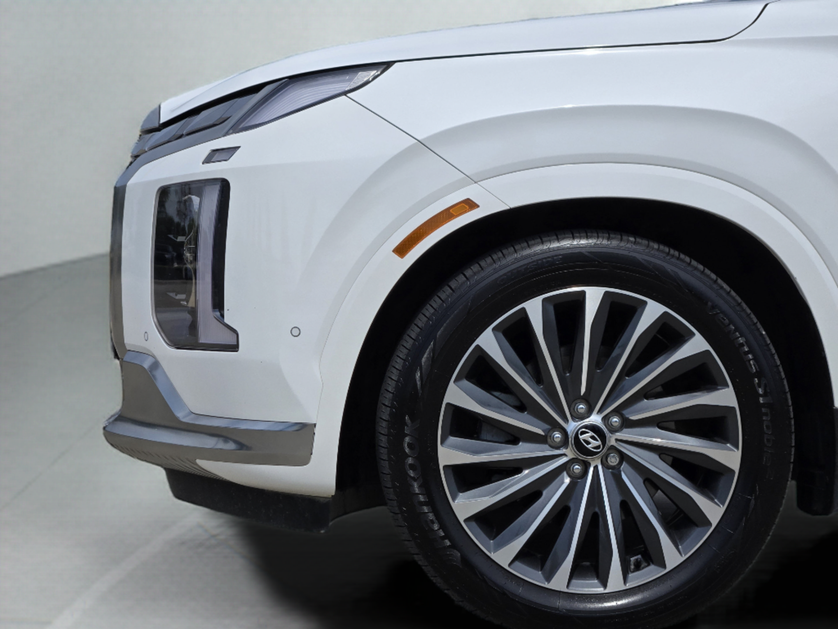 Used 2024 Hyundai Palisade Calligraphy FWD image 38
