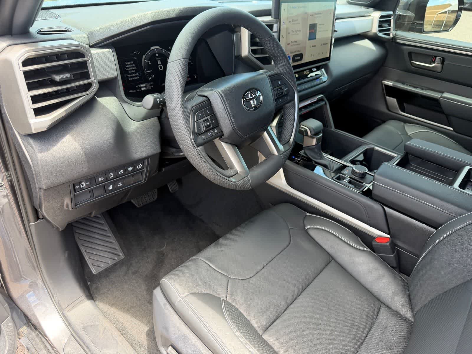 Used 2026 Toyota Tundra Limited AWD/4WD image 15