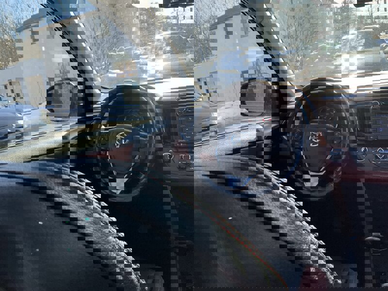 Used 2014 Toyota RAV4 Limited w/ Technology Package image 15