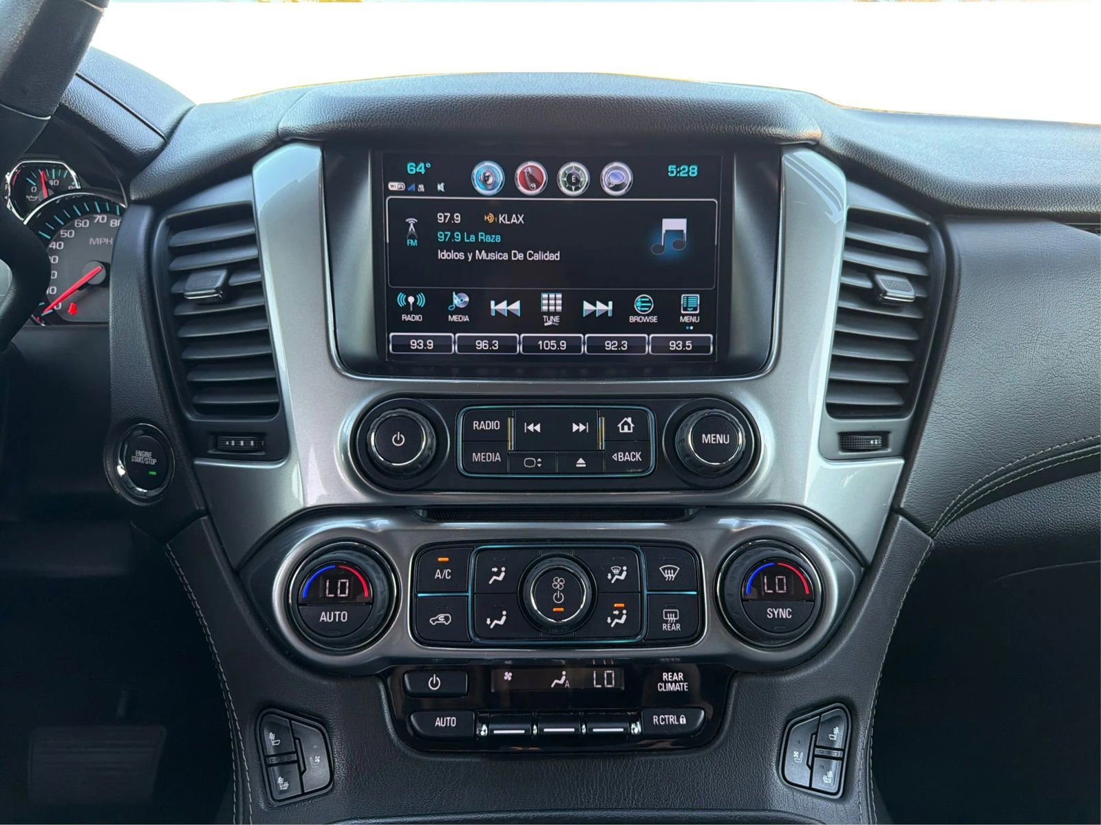 Used 2020 Chevrolet Tahoe Premier AWD/4WD image 14