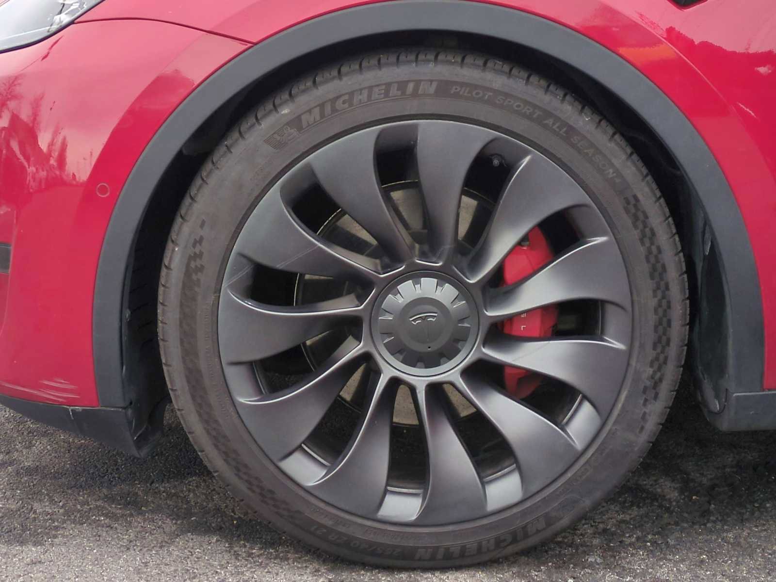 Used 2021 Tesla Model Y Performance image 13