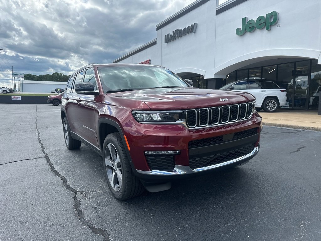 New 2025 Jeep Grand Cherokee L Limited image 1