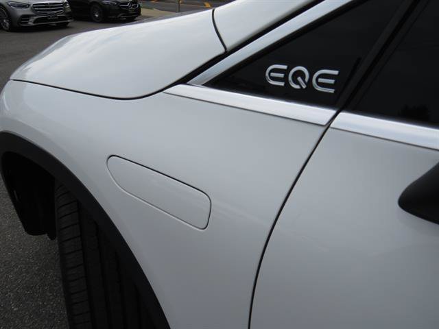 Certified 2023 Mercedes-Benz EQE 350+ 4MATIC SUV w/ AMG Line Exterior Package image 26