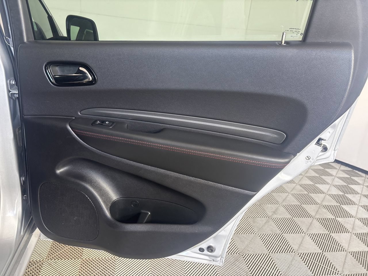Used 2024 Dodge Durango GT RWD image 25