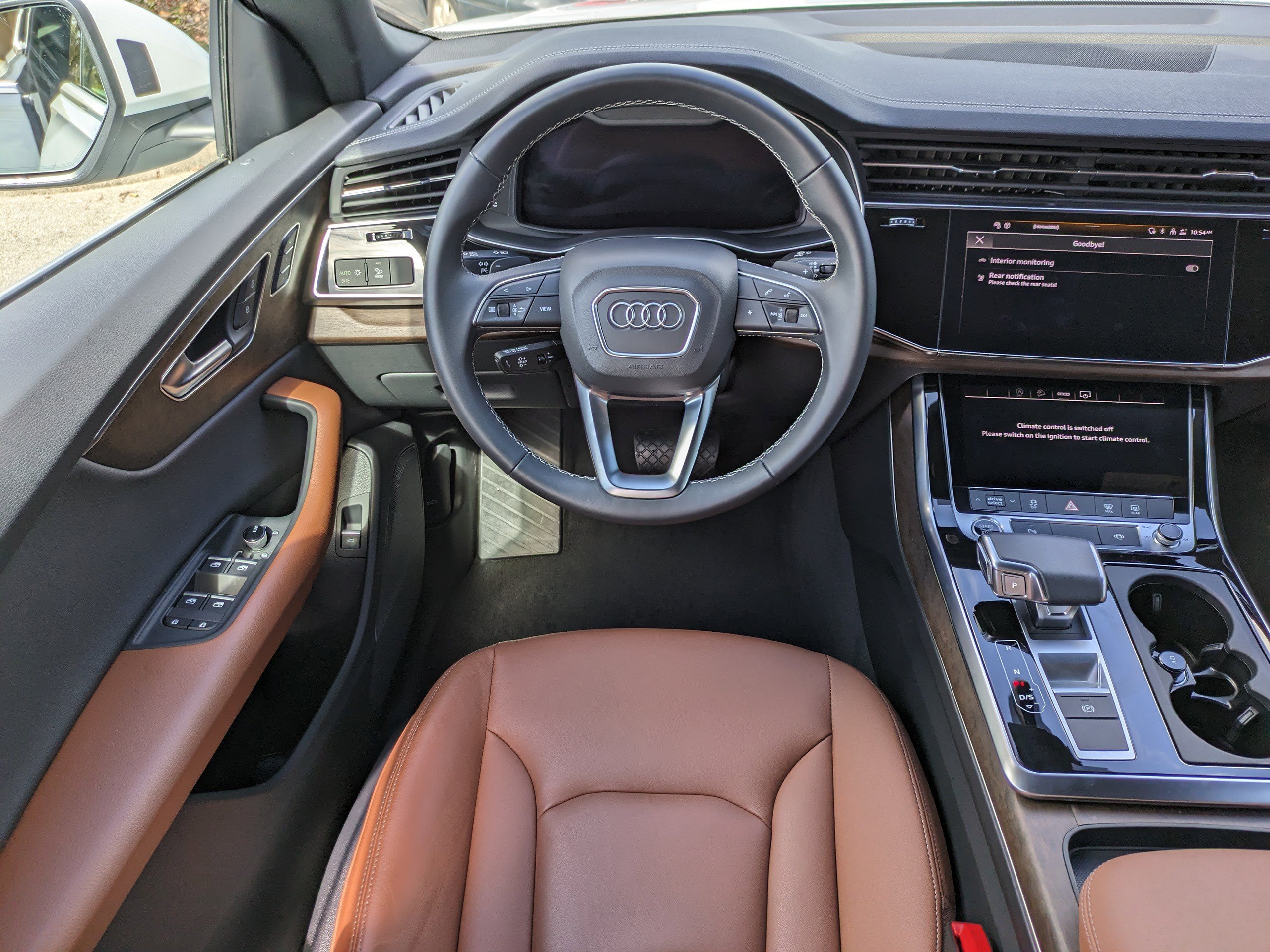 Used 2025 Audi Q8 Premium w/ Convenience Package image 18