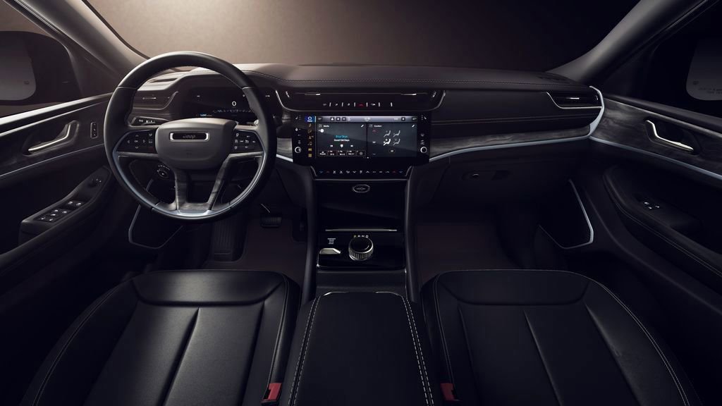 New 2026 Jeep Grand Cherokee L Limited image 17