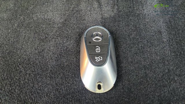 Used 2025 Mercedes-Benz GLC 300 4MATIC image 83