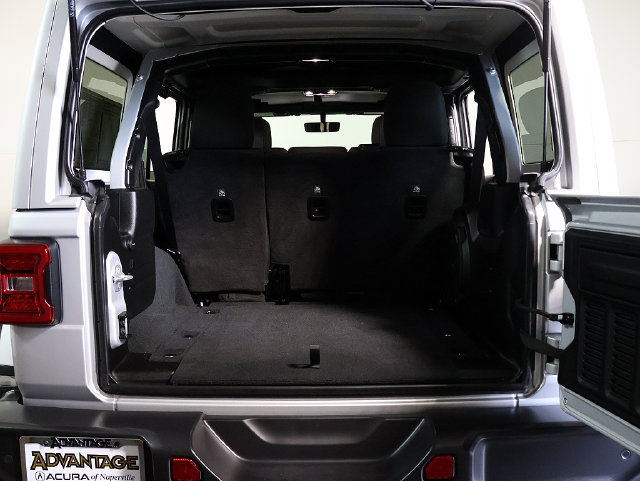 Used 2022 Jeep Wrangler Unlimited Rubicon w/ Cold Weather Group AWD/4WD image 33
