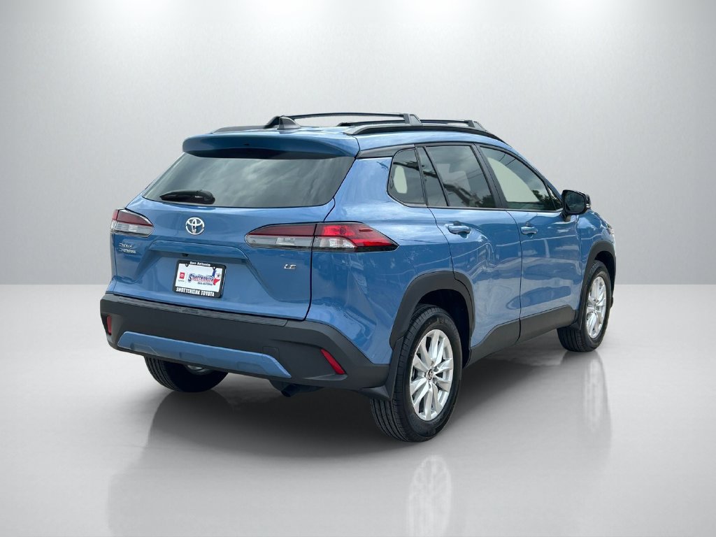 Used 2026 Toyota Corolla Cross LE FWD image 5