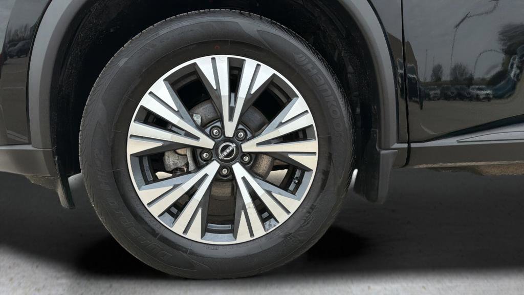 Certified 2023 Nissan Rogue SV w/ SV Premium B Package image 14