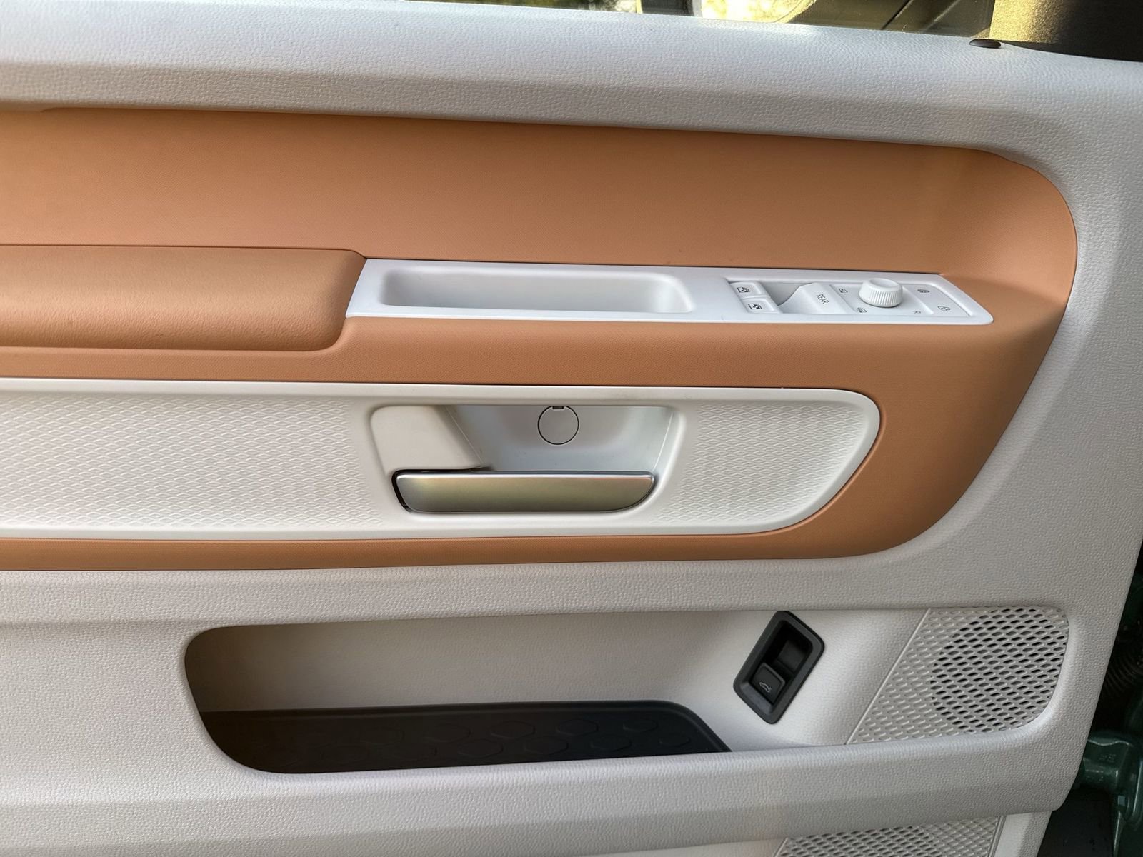 New 2025 Volkswagen ID. Buzz Pro S Plus image 13