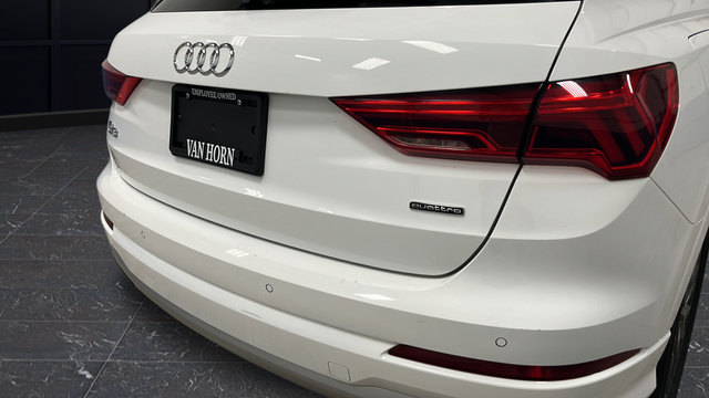 Used 2021 Audi Q3 2.0T Premium w/ Convenience Package AWD/4WD image 35