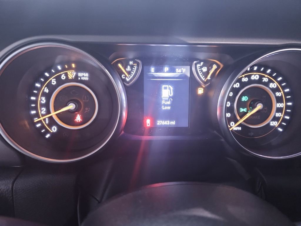 Used 2023 Jeep Gladiator Sport AWD/4WD image 15