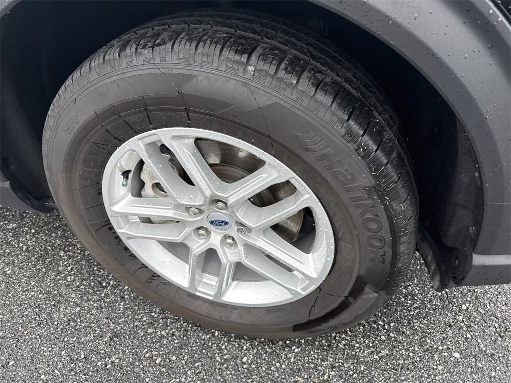 Used 2025 Ford Explorer Active image 12