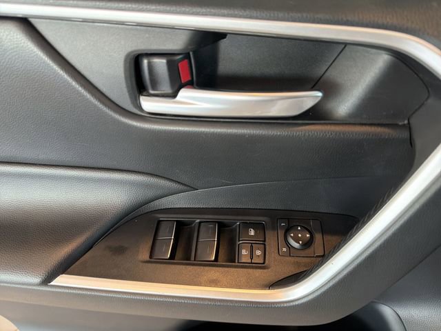 Used 2023 Toyota RAV4 XLE image 21