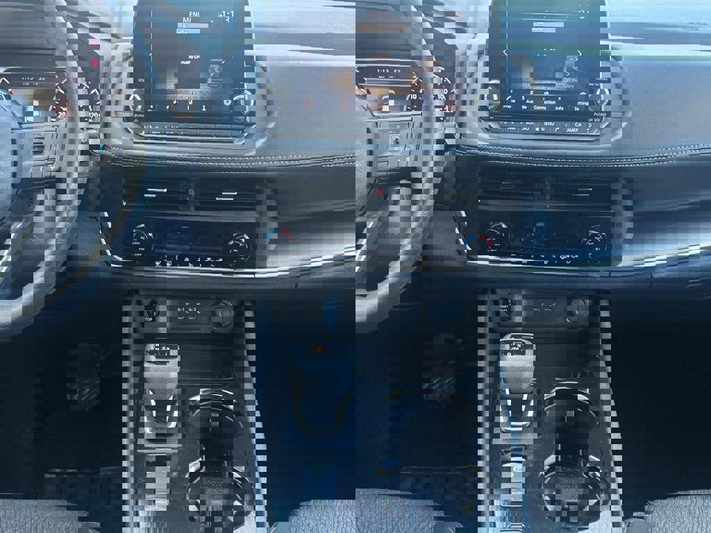 Used 2024 Nissan Rogue SV FWD image 13