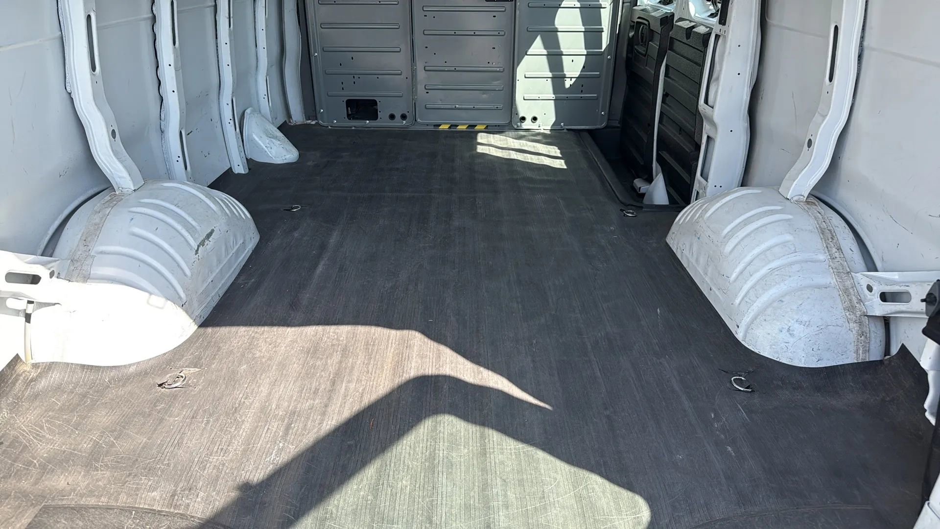 Used 2021 Chevrolet Express 2500 w/ Driver Convenience Package image 14