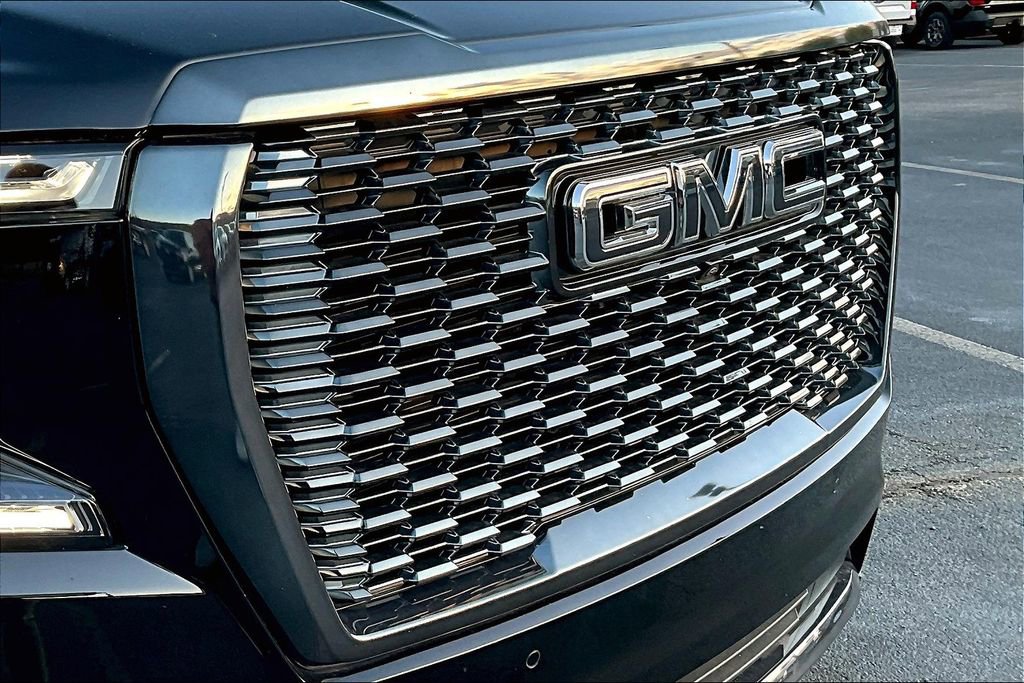 Used 2023 GMC Yukon Denali Ultimate image 31