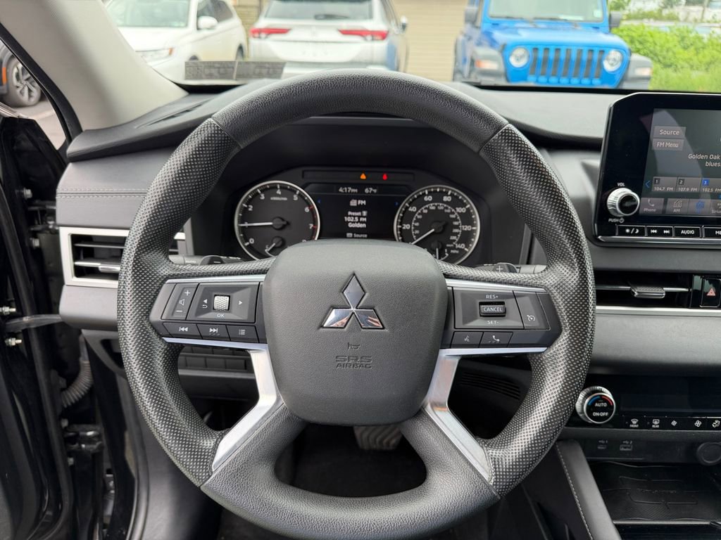 Used 2022 Mitsubishi Outlander ES AWD/4WD image 15