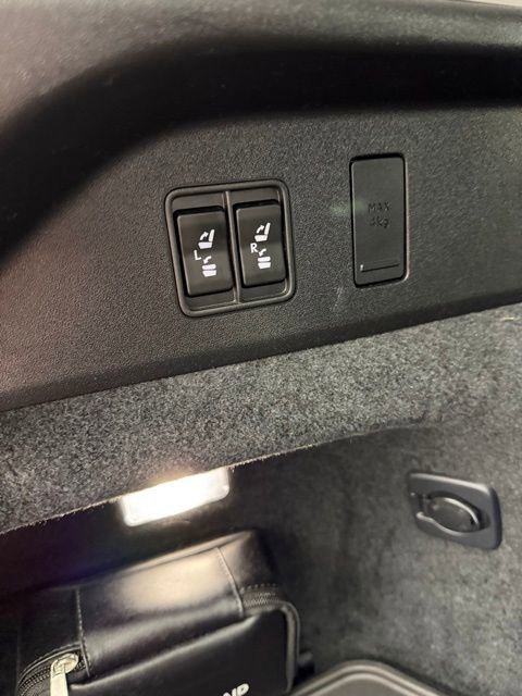 Used 2021 Lexus RX 350L Premium w/ Premium Package AWD/4WD image 60