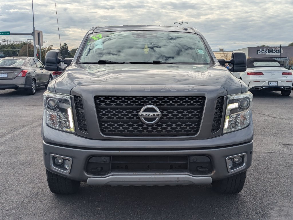 Used 2017 Nissan Titan PRO-4X AWD/4WD image 11