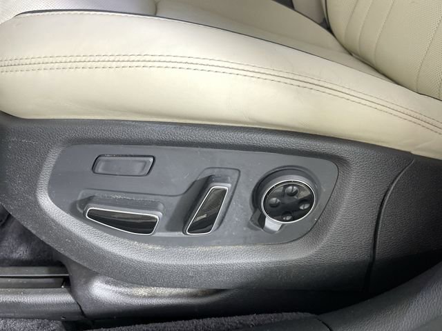 Used 2015 Hyundai Genesis 3.8 w/ Option Group 04 image 34